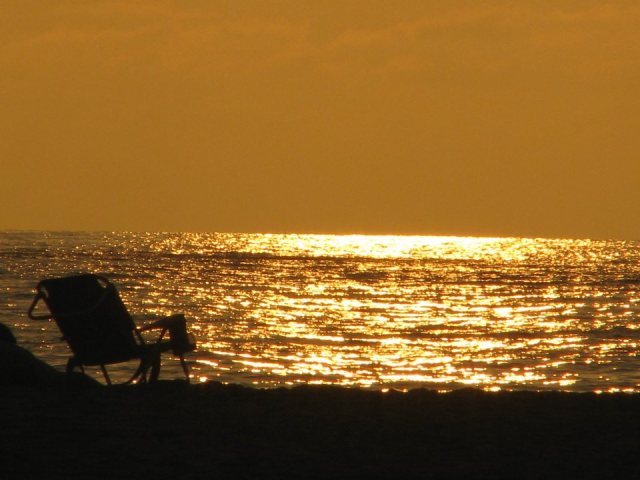 602086_10151580539692743_1732351051_n